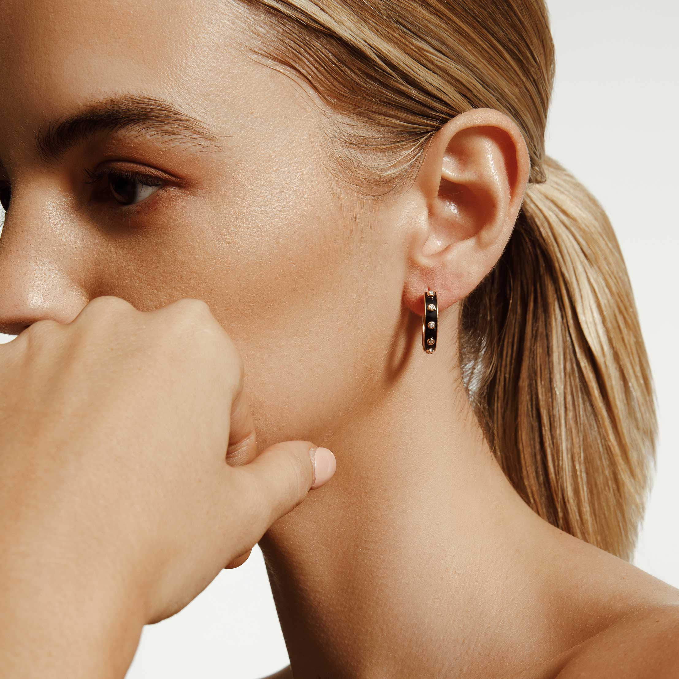 MICHAEL M Earrings Chroma Extruded Bezel Huggies