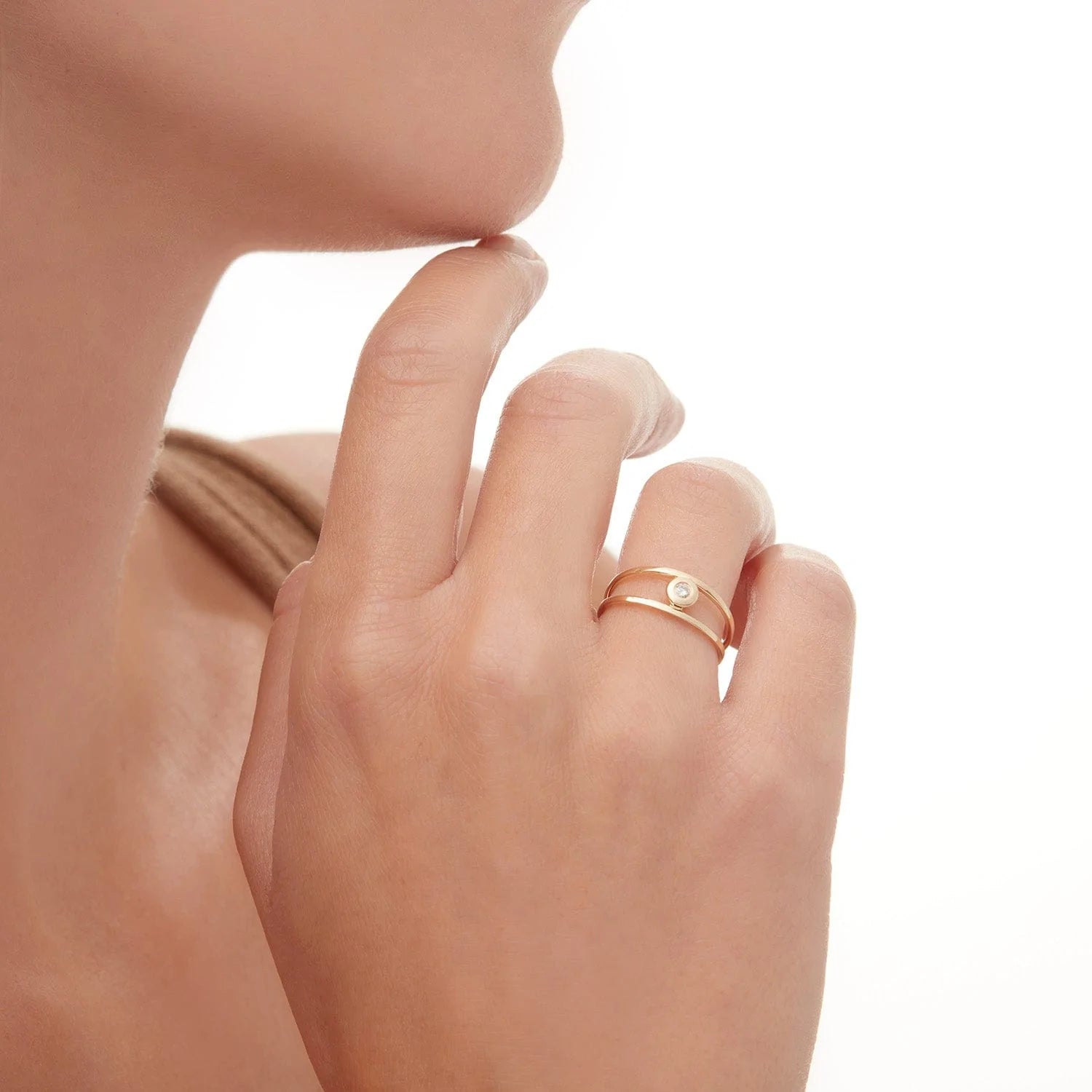 MICHAEL M Fashion Rings Round Bezel Double Shank Ring